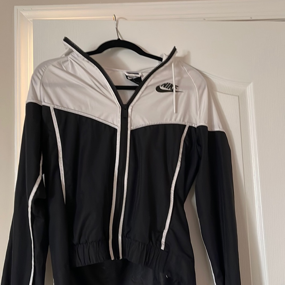 Nike windbreaker
